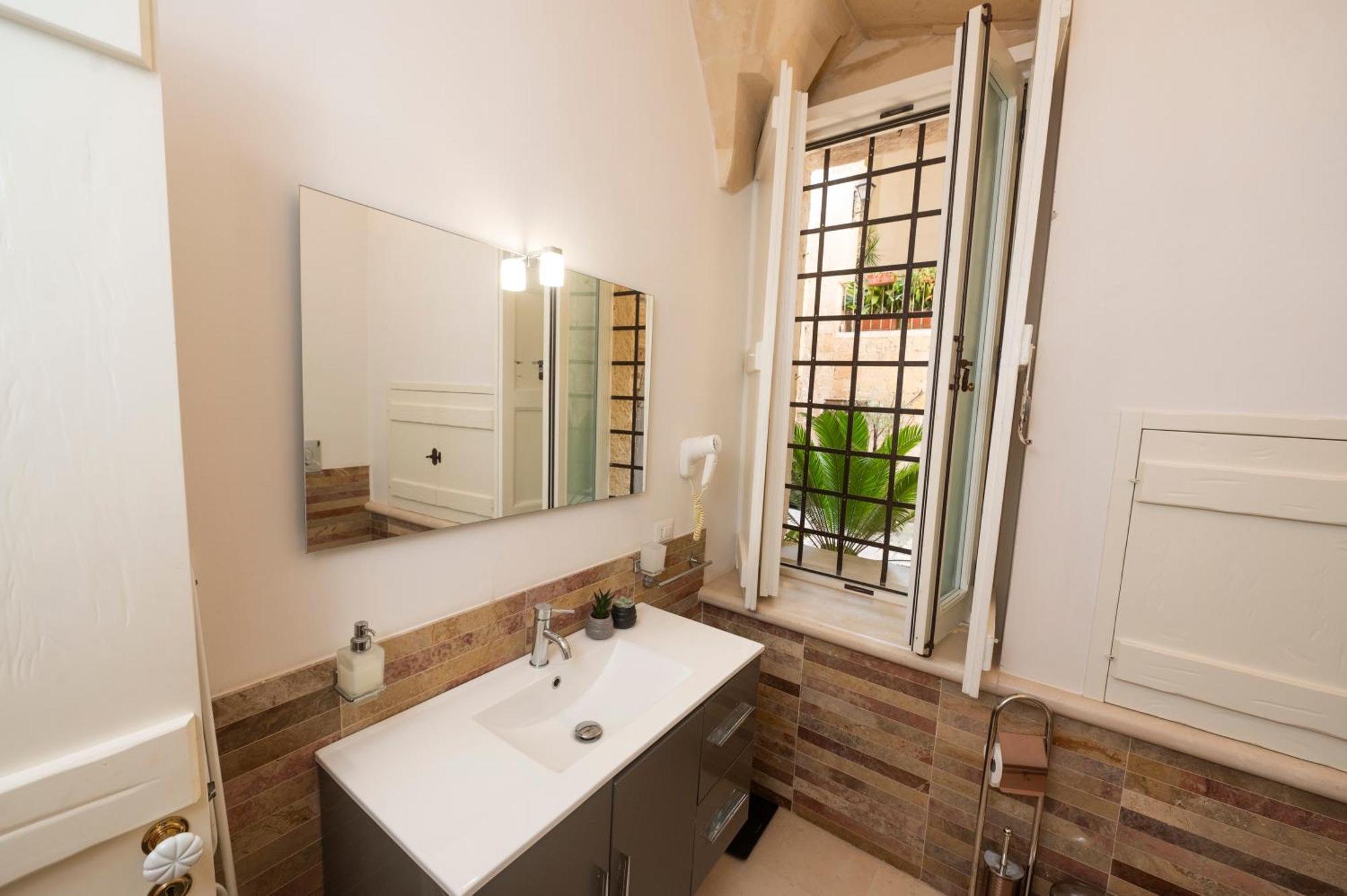 Basseo33 Suite Lecce Exterior foto